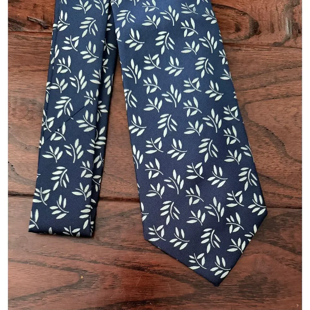 $325 NWT Charvet Paris Blue & Silver Branch Leaf Pattern 100% Silk Neck Tie